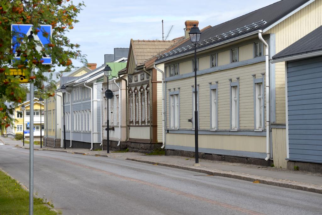 Keäsinen kuva Wanhasta Raahesta.