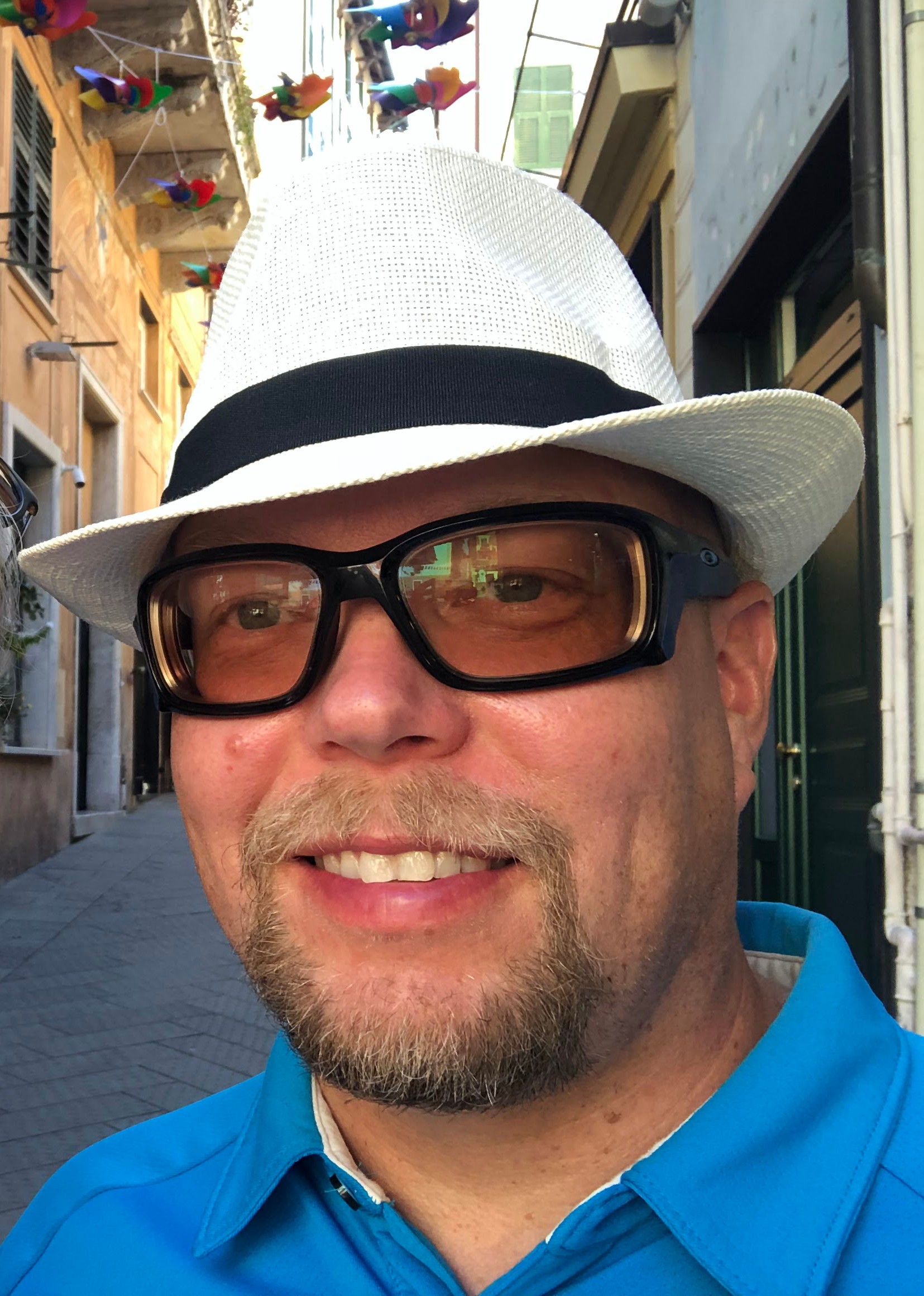 Jarkko Vimpari hymyilee.
