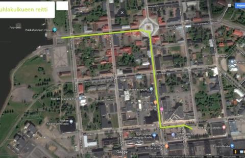 Pekanpäivien juhlakulkueen reitti Sovionkatu - Härkätorinpuisto – Kirkkokatu – Pekkatori – Brahenkatu.